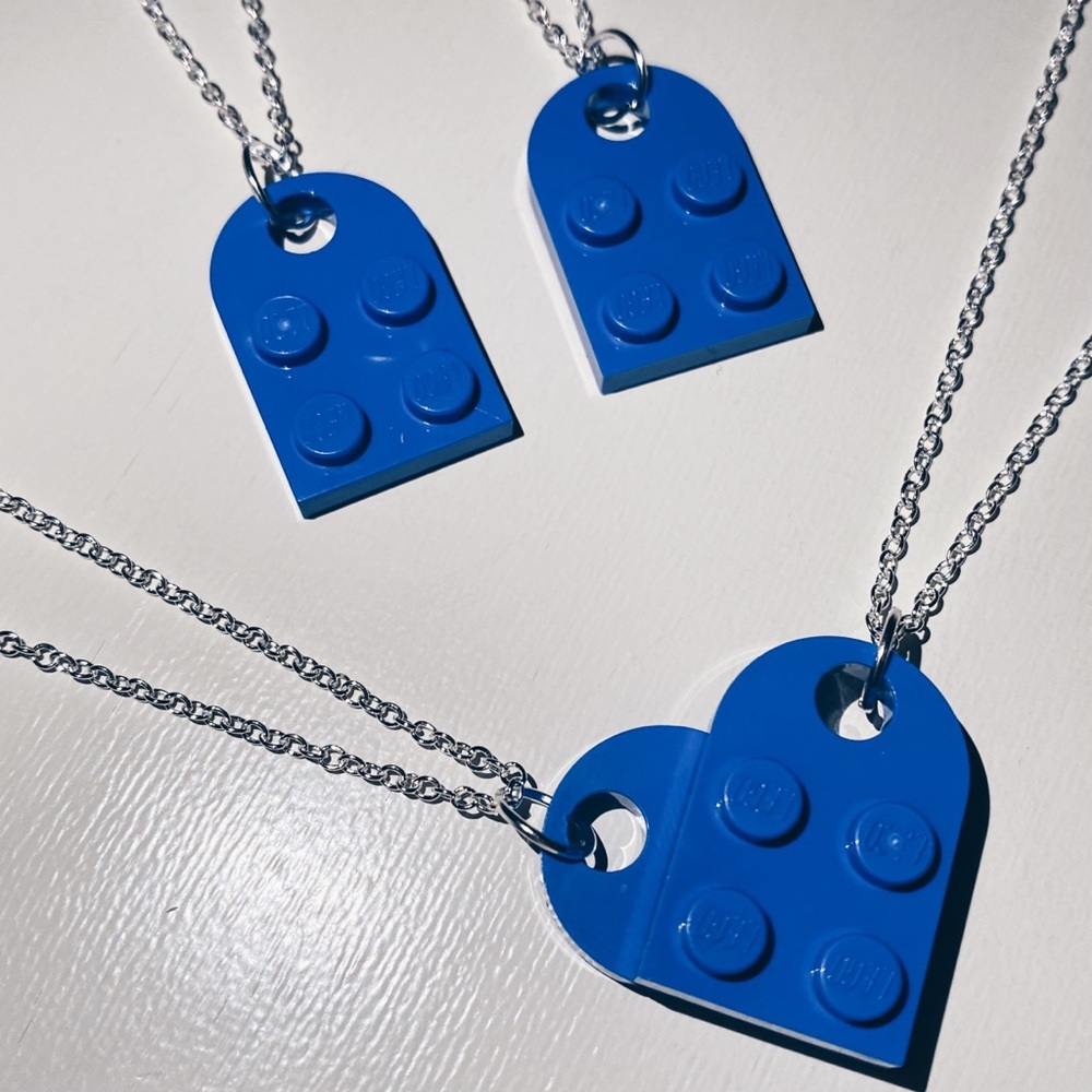 blue lego heart necklace set 💙 besties & couples